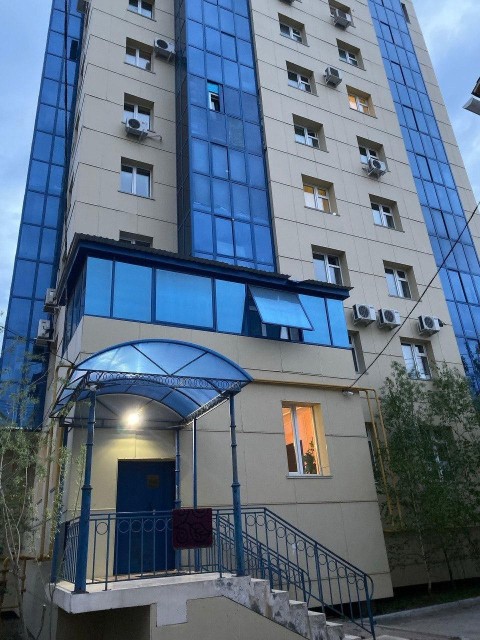 3 комн., 103 м², Монолитно-каркасный, Центр - район пл. Ленина 11