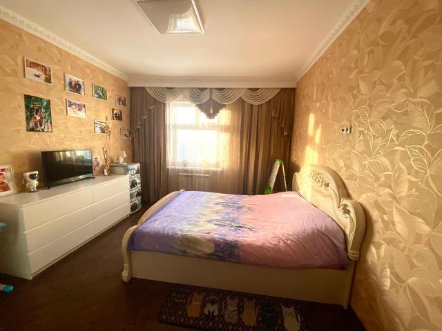 3 комн., 119 м², Инд. планировка, Центр - район пл. Орджоникидзе 7