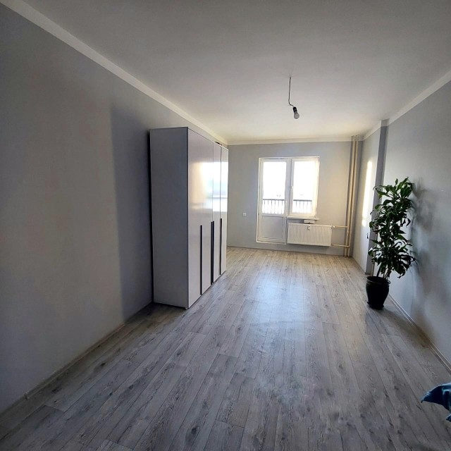 4 комн., 92 м², Монолитно-каркасный, Звездный 11