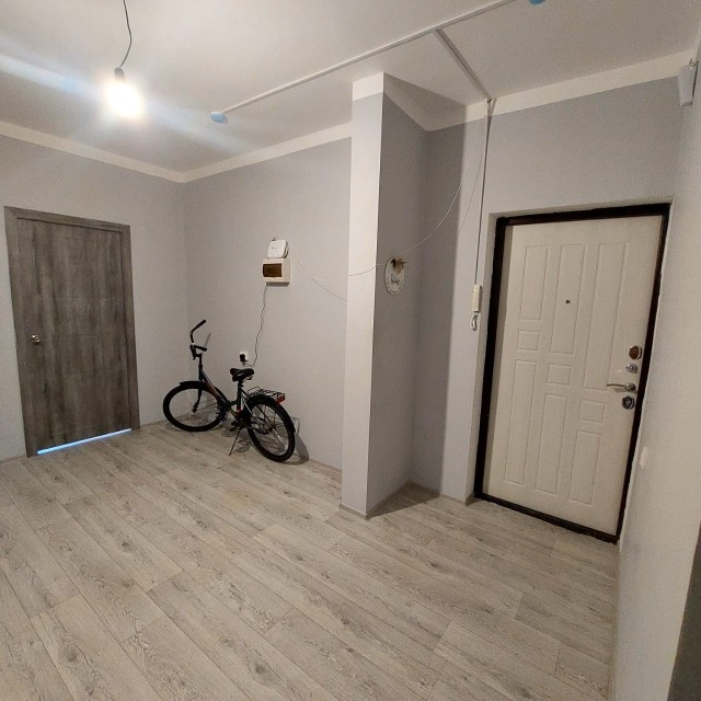 4 комн., 92 м², Монолитно-каркасный, Звездный 13