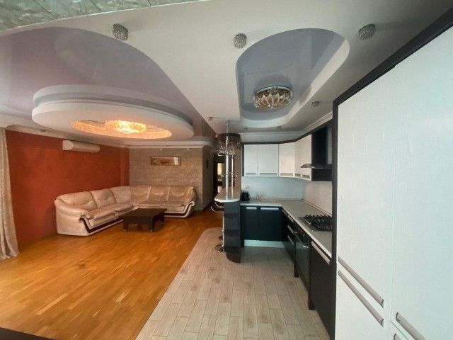 3 комн., 103 м², Монолитно-каркасный, Центр - район пл. Ленина 14