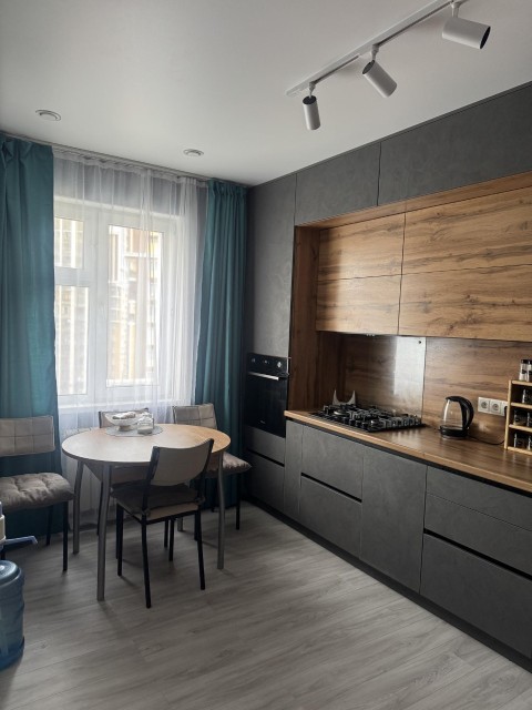 2 комн., 68 м², Монолитно-каркасный, Прометей, ЖК 4