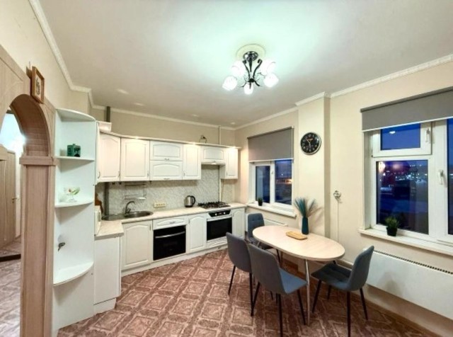 2 комн., Инд. планировка, Областная больница, рынок "Манньыаттаах" 5