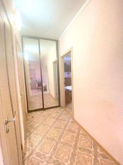 2 комн., Инд. планировка, Областная больница, рынок "Манньыаттаах" 9