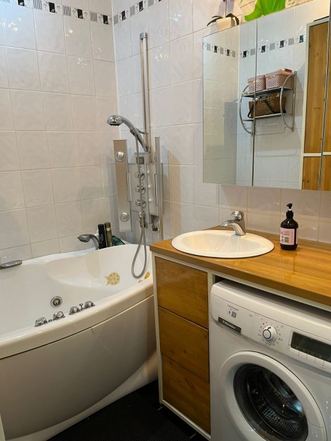 2 комн., Монолитно-каркасный, Центр - район пл. Орджоникидзе