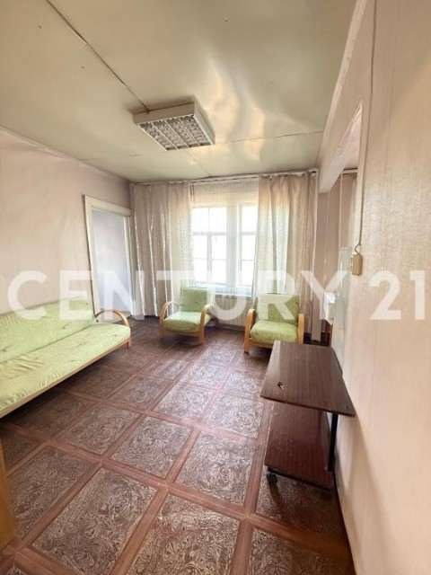 3 комн., 42 м², Дерев. б/у, Областная больница, рынок "Манньыаттаах" 2