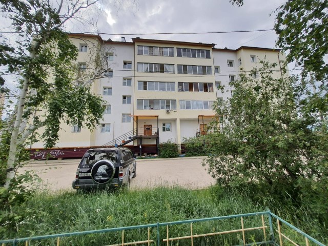 1 комн., 40 м², Блочный, Жатай 13