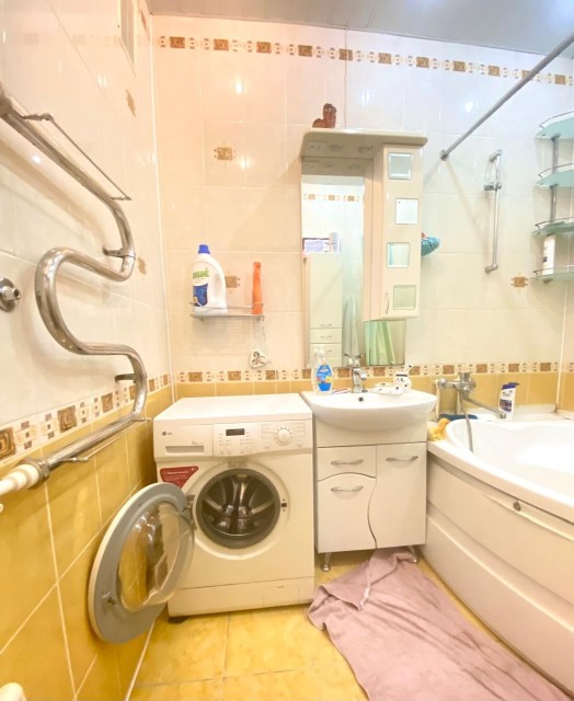 2 комн., Инд. планировка, Областная больница, рынок "Манньыаттаах" 13