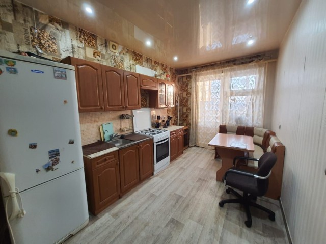 1 комн., 40 м², Блочный, Жатай 3