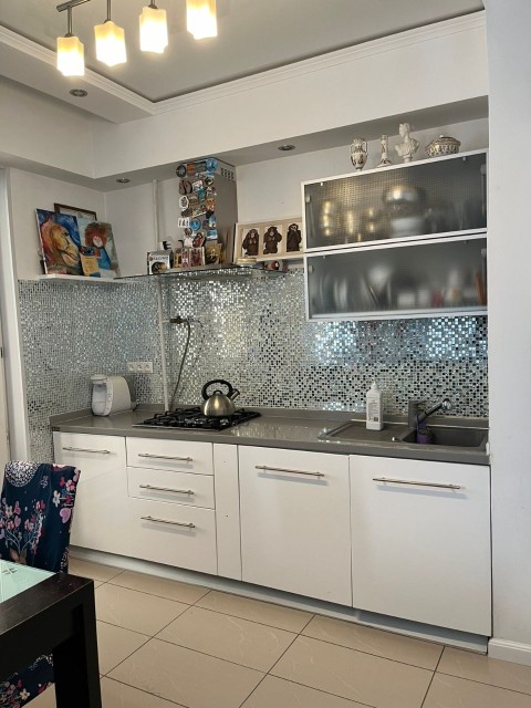 2 комн., Монолитно-каркасный, Центр - район пл. Орджоникидзе 2