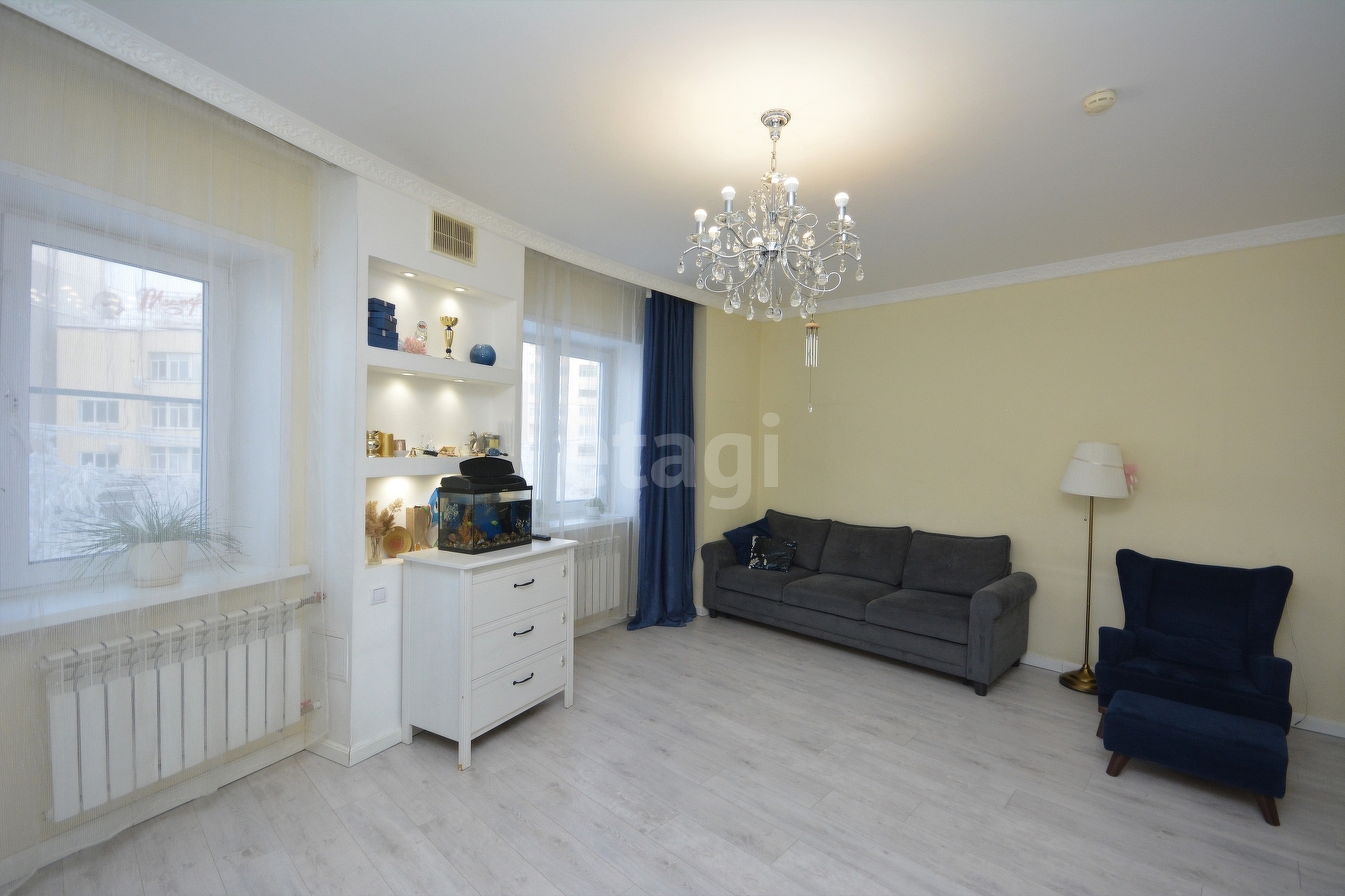 2 комн., 82 м², Монолитно-каркасный 9