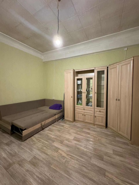 1 комн., 29 м², Сталинка, Центр - район пл. Орджоникидзе 6