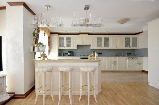 Больше 4 комн., 270 м², Инд. планировка, Центр - район пл. Ленина 2