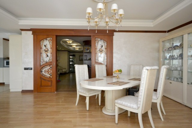 Больше 4 комн., 270 м², Инд. планировка, Центр - район пл. Ленина 6