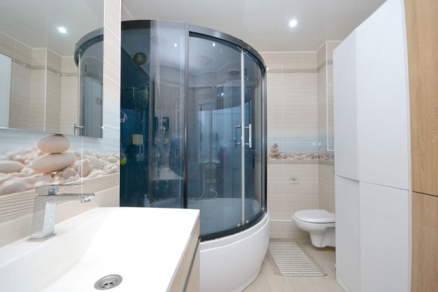 4 комн., 110 м², Монолитно-каркасный, Дом быта 16