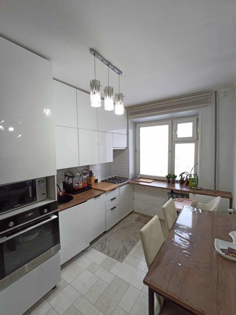 2 комн., 47 м², КПД, Сахацирк