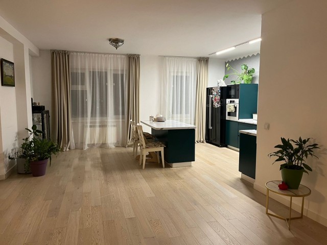 4 комн., 180 м², Монолитно-каркасный 3