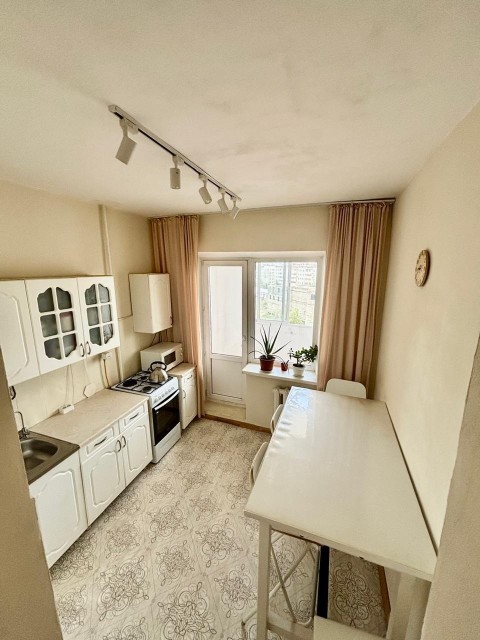 3 комн., 112 серия, 103 квартал (Ростелеком)