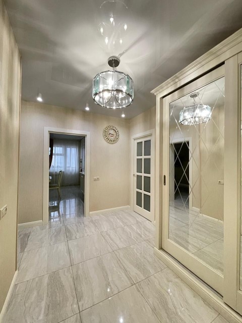 2 комн., 70 м², Монолитно-каркасный, 203 мкрн. 5