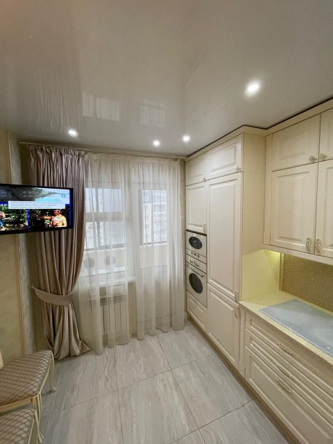 2 комн., 70 м², Монолитно-каркасный, 203 мкрн. 13