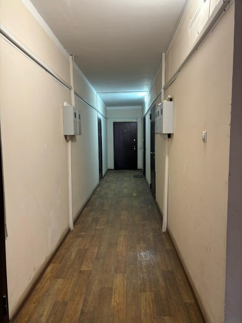 1 комн., 31 м², Блочный, Областная больница, рынок "Манньыаттаах" 9