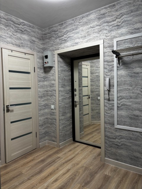 2 комн., Инд. планировка, Центр - район пл. Орджоникидзе 8