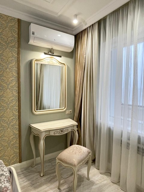 2 комн., 70 м², Монолитно-каркасный, 203 мкрн. 19