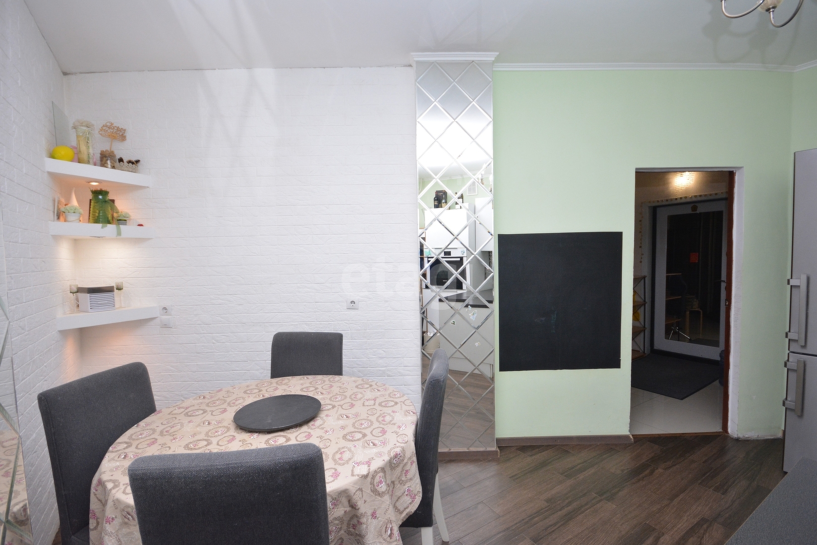 2 комн., 82 м², Монолитно-каркасный 4