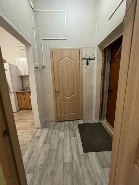 1 комн., 29 м², Сталинка, Центр - район пл. Орджоникидзе