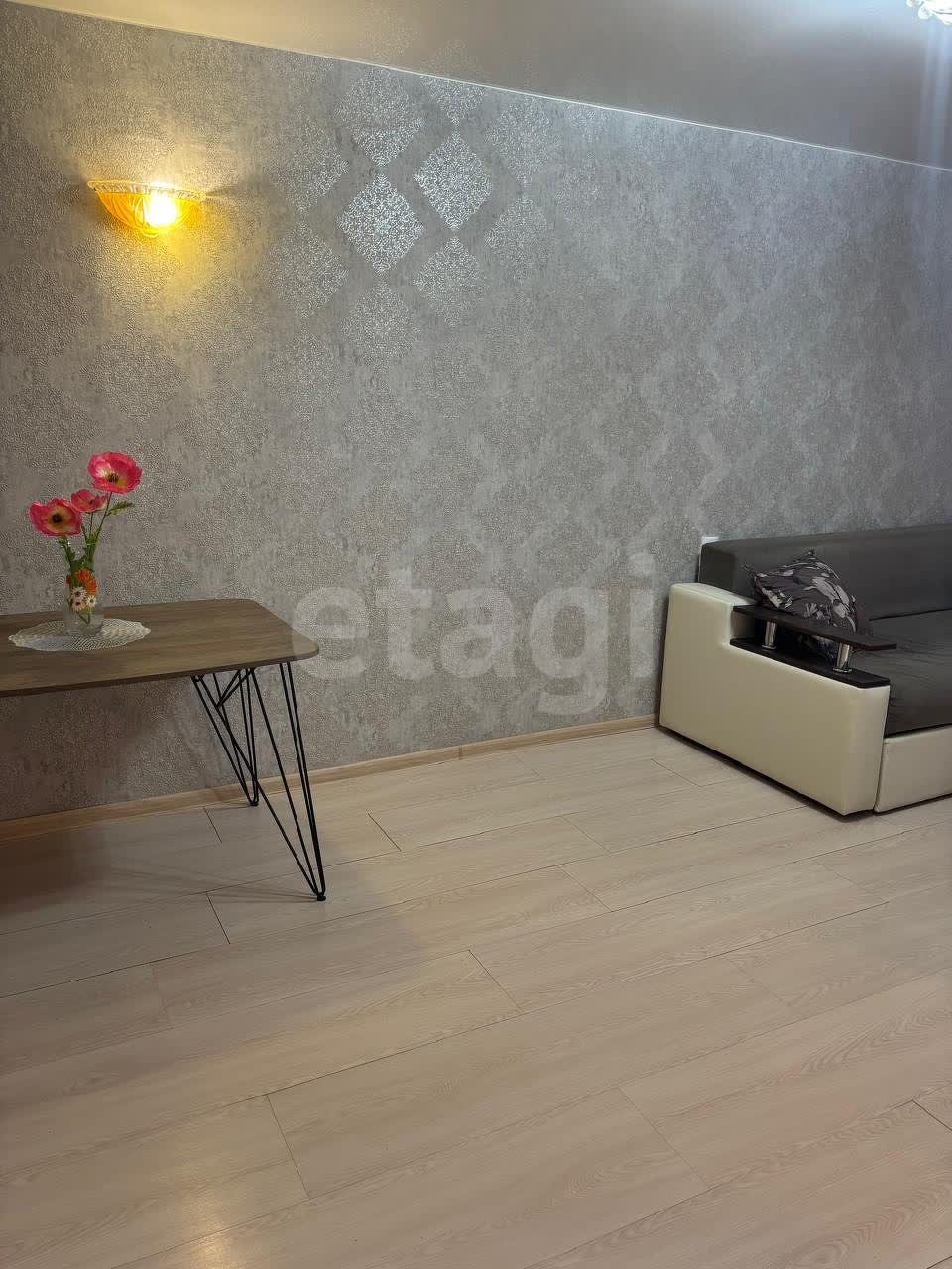 2 комн., 45 м², Инд. планировка 8