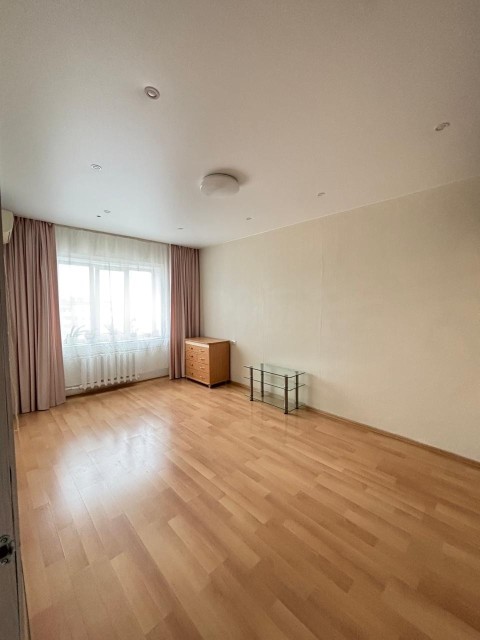 3 комн., 112 серия, 103 квартал (Ростелеком) 4