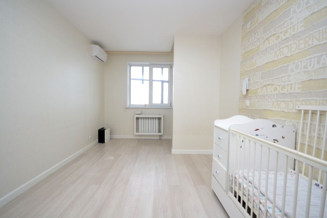 4 комн., 110 м², Монолитно-каркасный, Дом быта 7