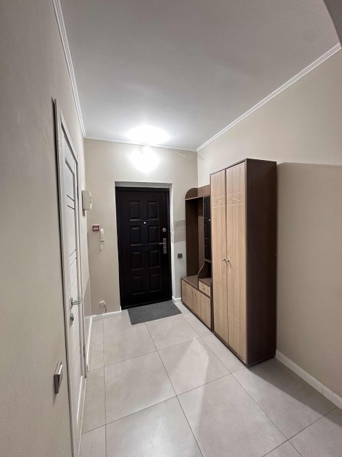 1 комн., 38 м², Монолитно-каркасный, Крестьянский рынок, стадион "Туймаада" 6