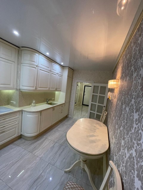 2 комн., 70 м², Монолитно-каркасный, 203 мкрн. 12