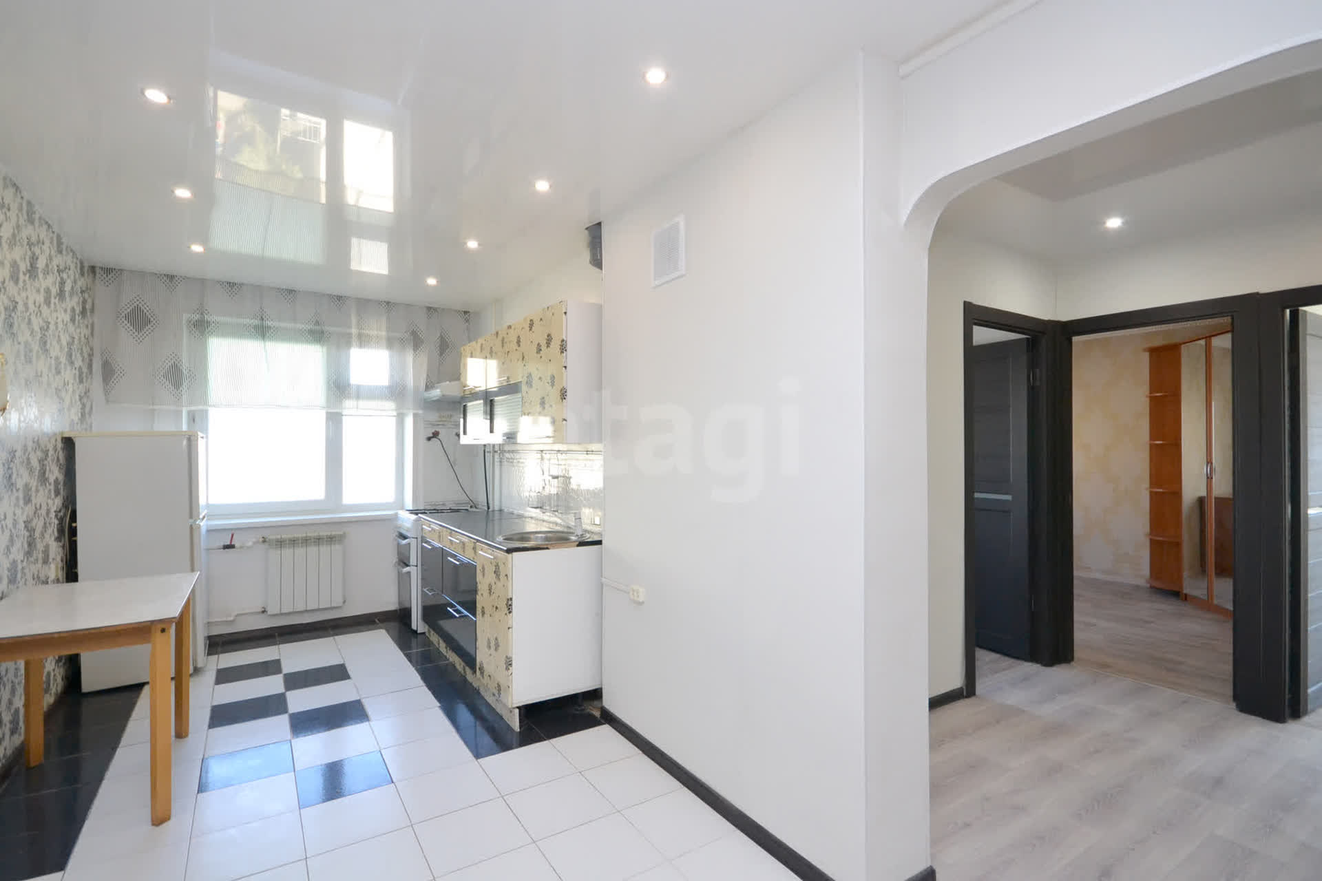 4 комн., 69 м², КПД 4