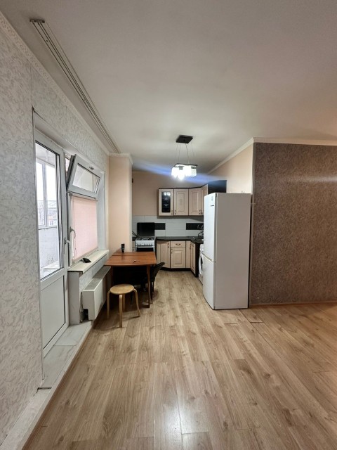 2 комн., 45 м², Монолитно-каркасный, Областная больница, рынок "Манньыаттаах"