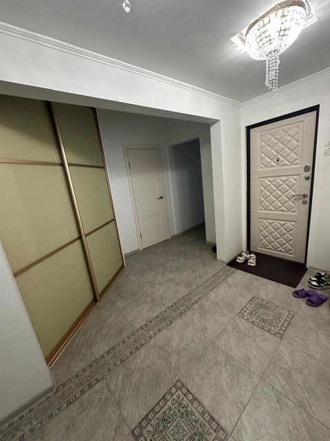 3 комн., 84 м², Монолитно-каркасный, ДСК 5