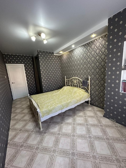 3 комн., 84 м², Монолитно-каркасный, ДСК 10