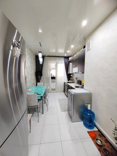 1 комн., 39 м², Блочный, Площадь Победы 2