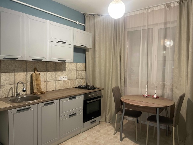 1 комн., 38 м², Инд. планировка, Дом быта