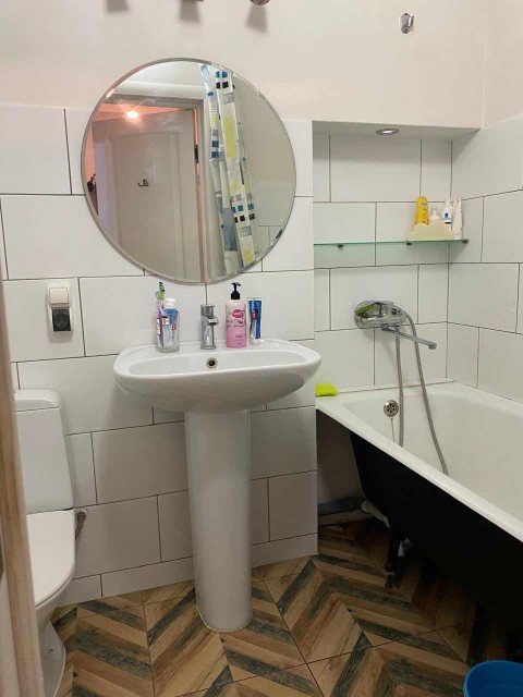 1 комн., 43 м², Монолитно-каркасный, Областная больница, рынок "Манньыаттаах" 3