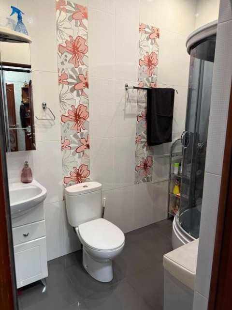 4 комн., 124 м², Монолитно-каркасный, Центр - район пл. Орджоникидзе 5