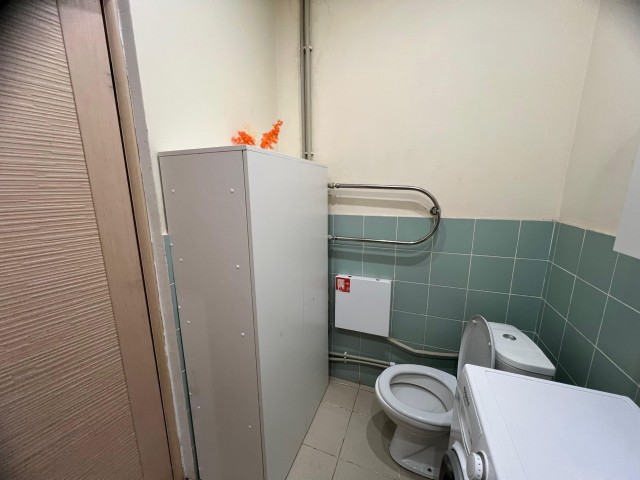 1 комн., Блочный, Областная больница, рынок "Манньыаттаах" 12