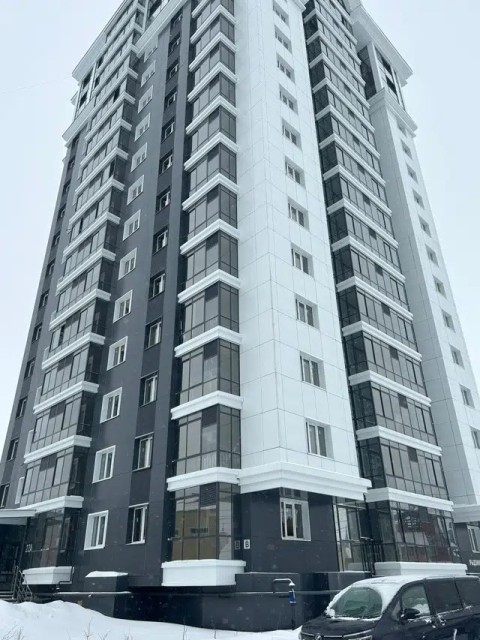 1 комн., 39 м², Инд. планировка, Областная больница, рынок "Манньыаттаах" 6