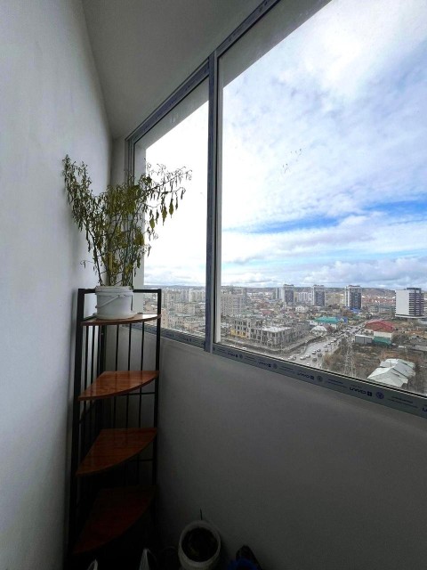 3 комн., 58 м², Монолитно-каркасный, Глазная больница 10