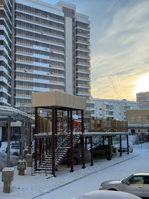 4 комн., 100 м², Блочный, Вавилон 16