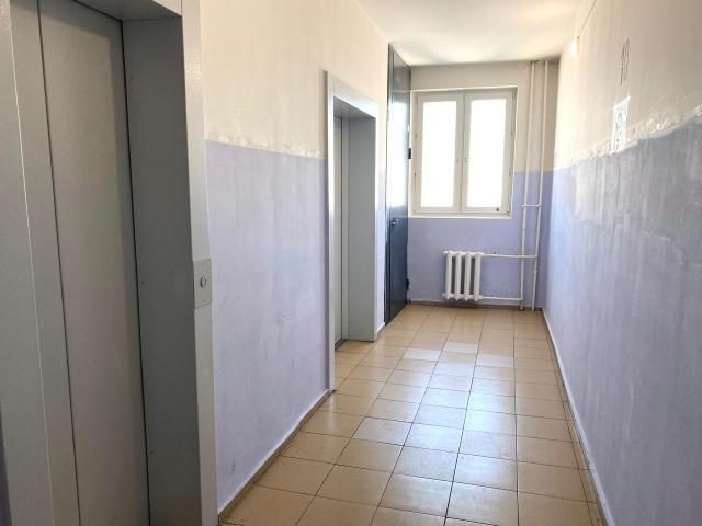 Студия, 112 серия, Авиапорт 12