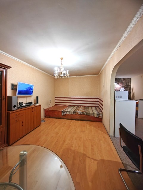 4 комн., 72 м², КПД, Крытый рынок 4