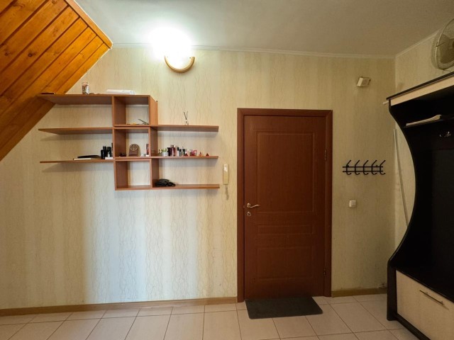 4 комн., 100 м², Блочный, Вавилон 12