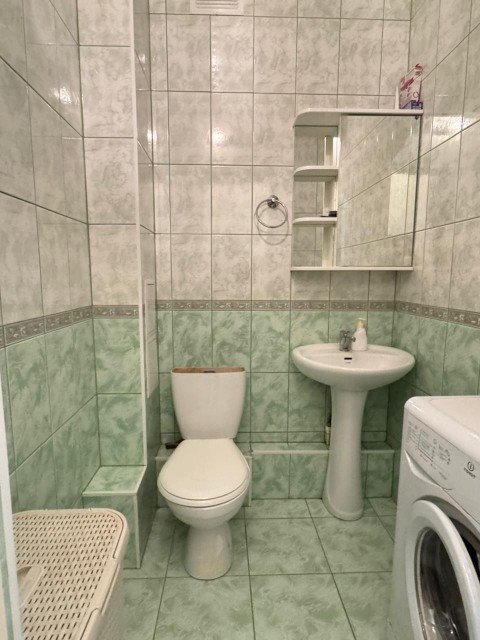 4 комн., 100 м², Блочный, Вавилон 10